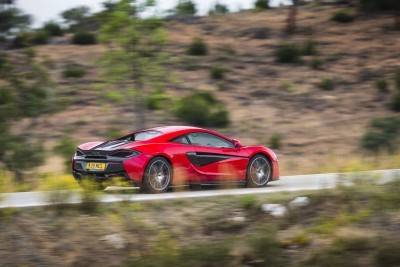 5926McLaren-570S-Coupe---Vermillion-Red-007