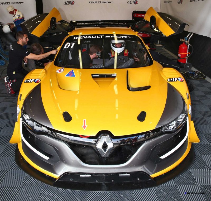 Renaultsport RS01 10