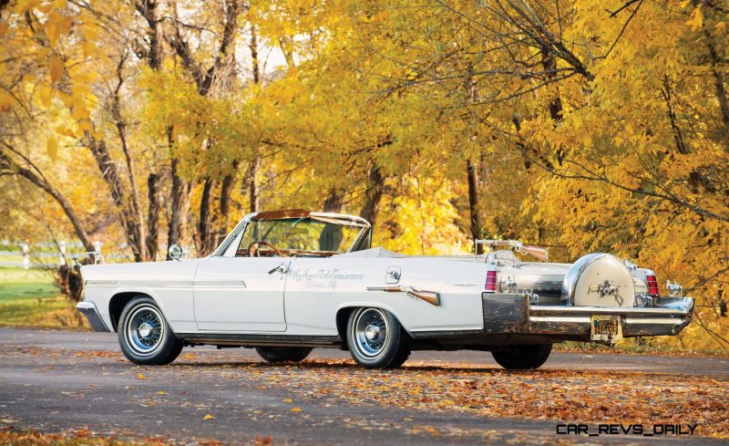 1963 Pontiac Bonneville 'Roy Rogers' Nudie Mobile 2