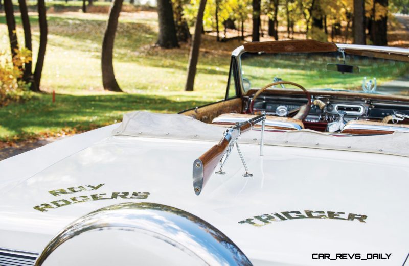 1963 Pontiac Bonneville 'Roy Rogers' Nudie Mobile 8