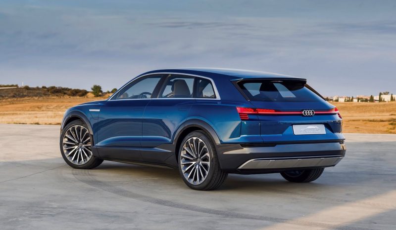 2015 Audi e-tron quattro concept 7