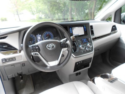 2015 Toyota Sienna XLE Premium AWD Review 12