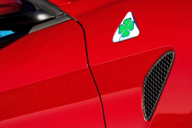 2016 Alfa Romeo GIULIA Quadrifoglio  15