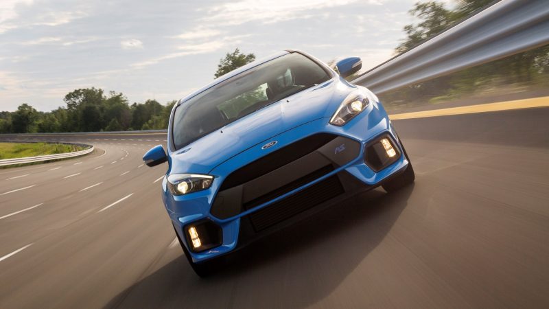 2016 Ford Focus RS Price 19