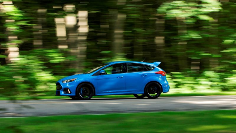 2016 Ford Focus RS Price 32