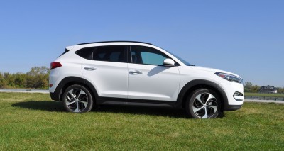 2016 Hyundai TUCSON Limited 1