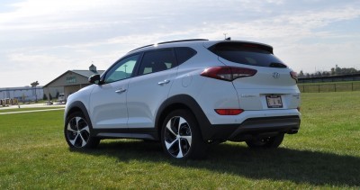 2016 Hyundai TUCSON Limited 1