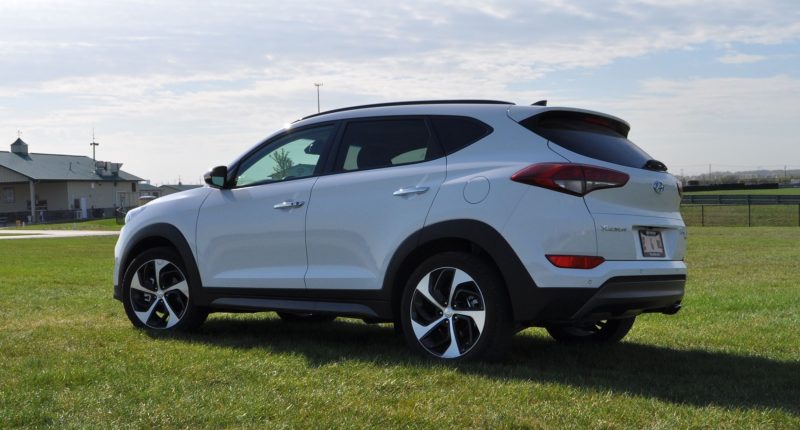 2016 Hyundai TUCSON Limited 1