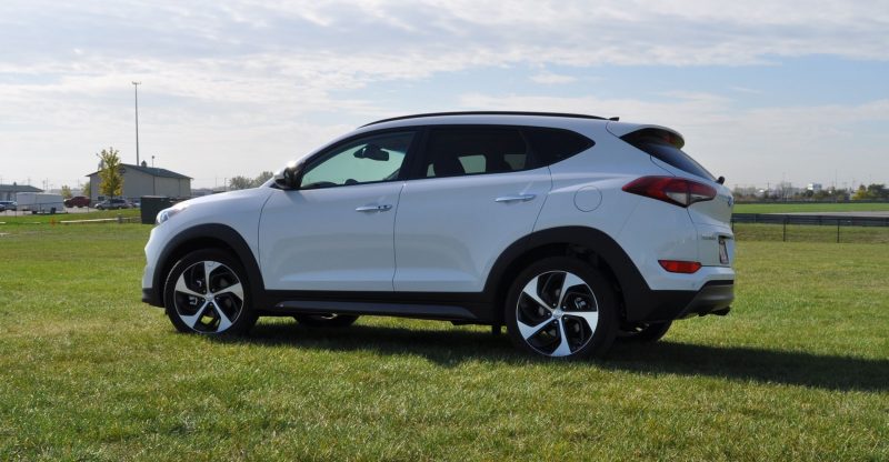 2016 Hyundai TUCSON Limited 1