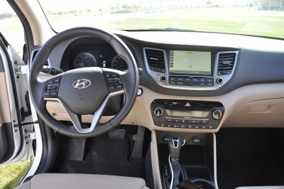 2016 Hyundai TUCSON Limited 1