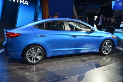 2017 Hyundai ELANTRA Sedan 13