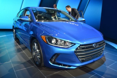 2017 Hyundai ELANTRA Sedan 6