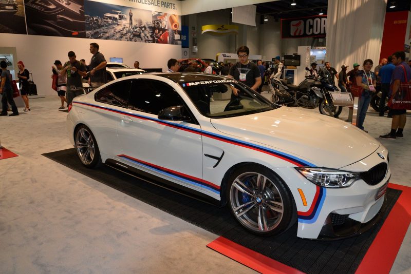 SEMA 2015 - Showfloor Mega Gallery in 288 Photos 126