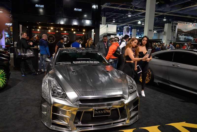 SEMA 2015 - Showfloor Mega Gallery in 288 Photos 175