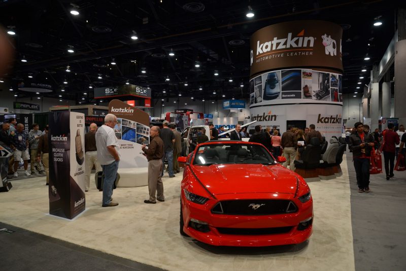 SEMA 2015 - Showfloor Mega Gallery in 288 Photos 38