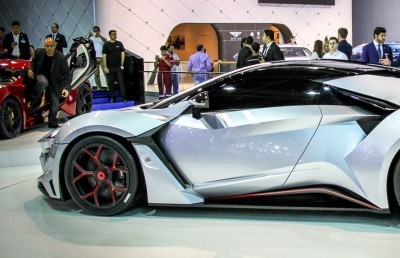 W Motors FENYR SuperSport 3