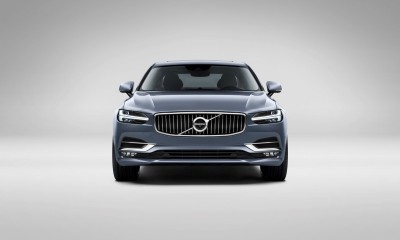 171018_Front_Volvo_S90_Mussel_Blue