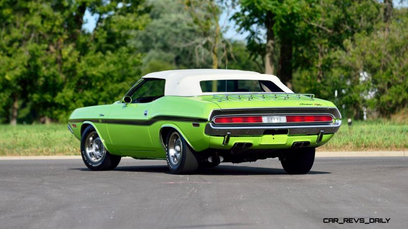 1970 Dodge Hemi Challenger RT Convertible 11