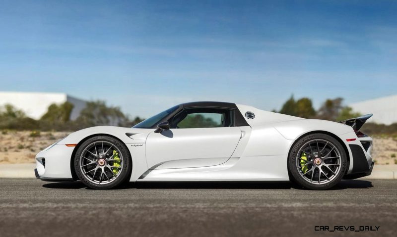 2015 Porsche 918 Spyder Weissach Pack 33