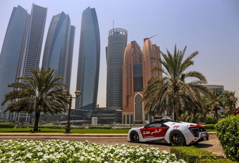 2015 W Motors LYKAN HyperSport Abu Dhabi Patrol Car 1