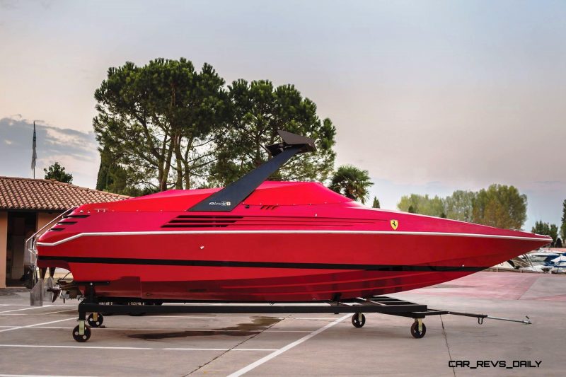 RM Sotheby's 1990 RIVA Ferrari 32 Speedboat 19