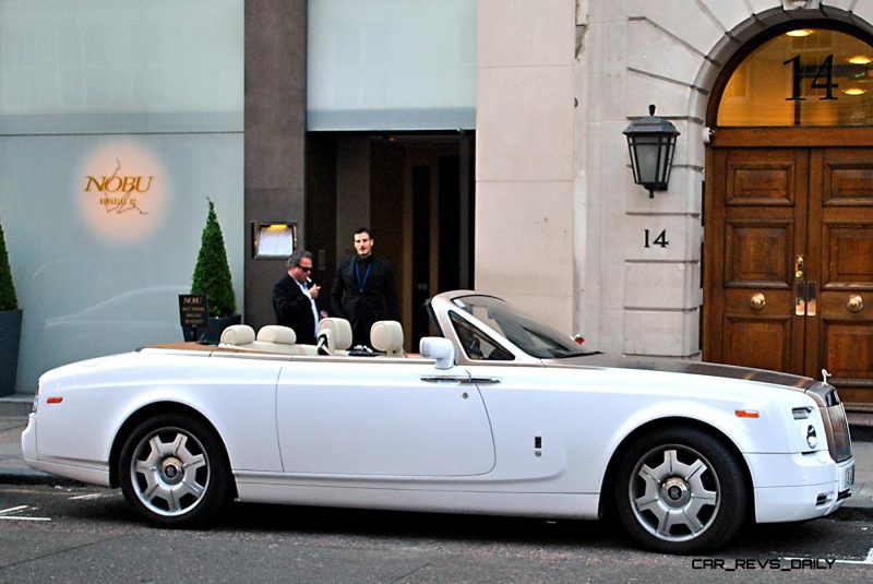 UFC Champ Conor McGregor Gets A 2015 Rolls-Royce Phantom Drophead 11