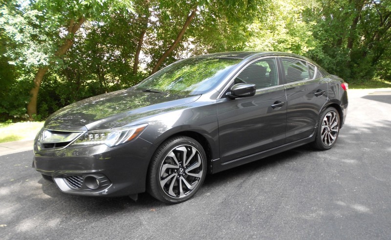 2016 Acura ILX Review 3