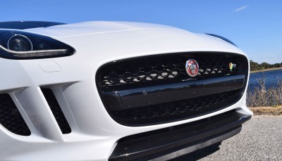 2016 JAGUAR F-Type R AWD White with Black Pack  63