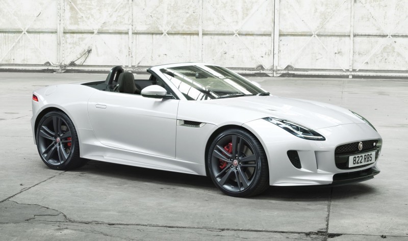 2016 Jaguar F-TYPE British Design Edition 12