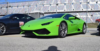 2016 Lamborghini HURACAN Verde Mantis  17