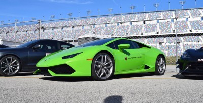 2016 Lamborghini HURACAN Verde Mantis  18