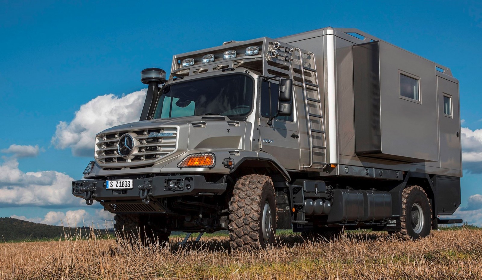 2016 Mercedes-Benz ZETROS - Next-Gen Heavy Hauler Combines 6x6 Grip ...