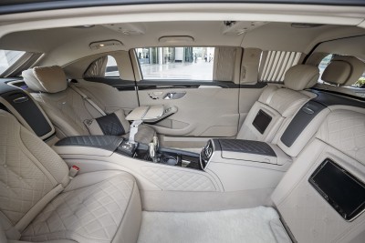 Mercedes-Maybach S600 Pullman; Dubai 2015