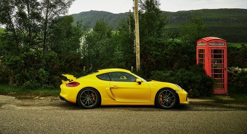 2016 Porsche CAYMAN GT4 32