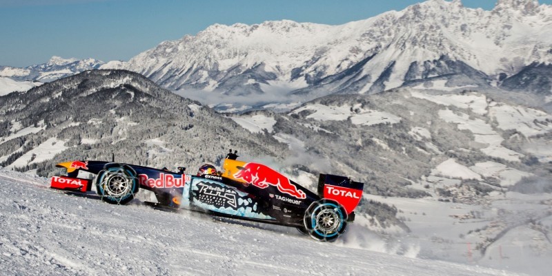 2016 Red Bull F1 Car Austria Snowchains Skiing 15