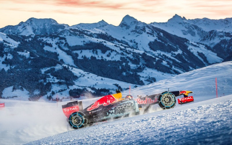 2016 Red Bull F1 Car Austria Snowchains Skiing 22