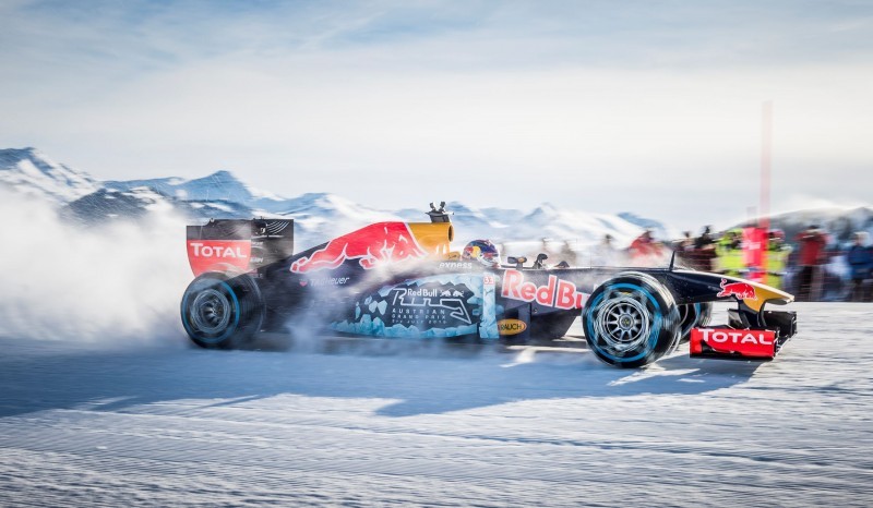 2016 Red Bull F1 Car Austria Snowchains Skiing 27