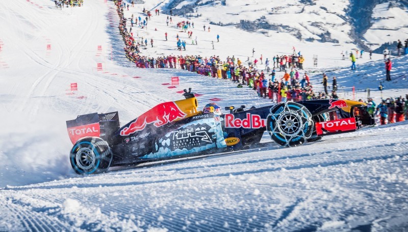 2016 Red Bull F1 Car Austria Snowchains Skiing 30