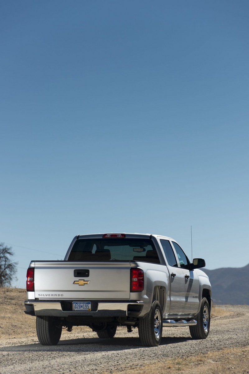 2016-Chevrolet-Silverado-037