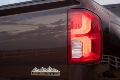 2016-Chevrolet-Silverado-High-Country-LED-taillamp-002