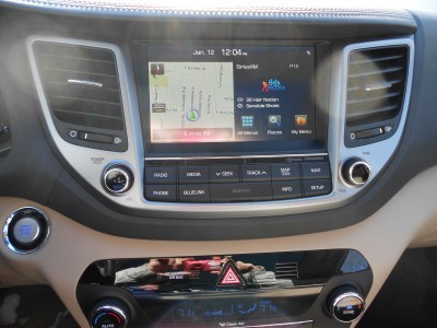 2016 Hyundai Tucson Review - Interior Photos 13