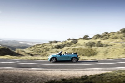 2017 MINI Cooper Convertible 35