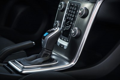 187957_Polestar_Parts_Gearknob_Volvo_V40