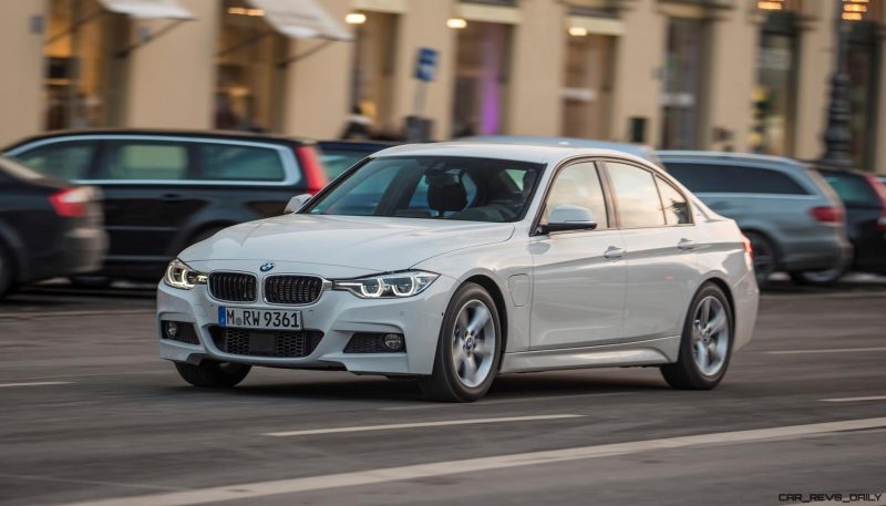 2017 BMW 330e iPerformance 10