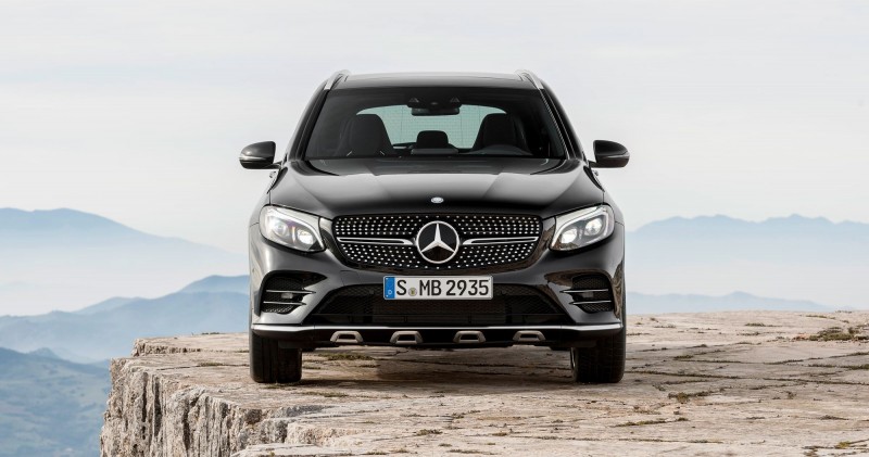 2017 Mercedes-AMG GLC43 14