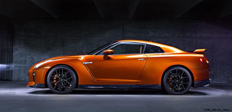 2017_nissan_gtr_21