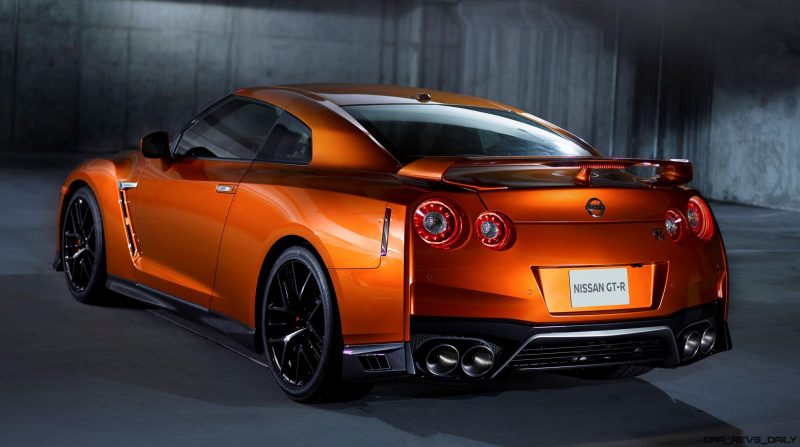 2017_nissan_gtr_24