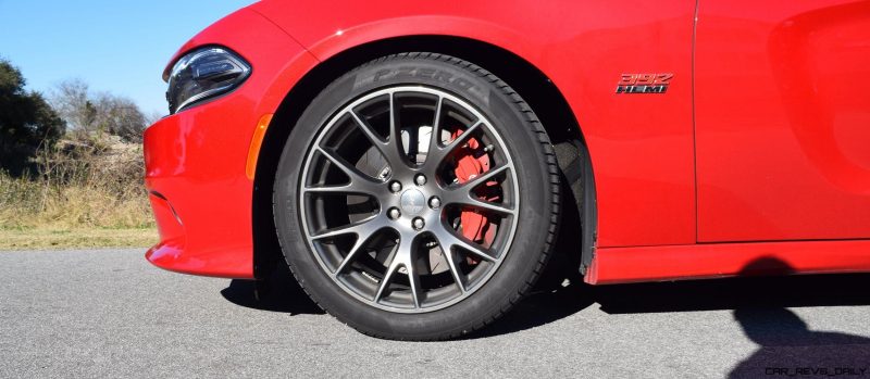 HD Road Test Review - 2016 Dodge Charger SRT392 65