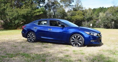 HD Road Test Review - 2016 Nissan Maxima SR 3