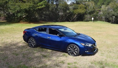 HD Road Test Review - 2016 Nissan Maxima SR 4